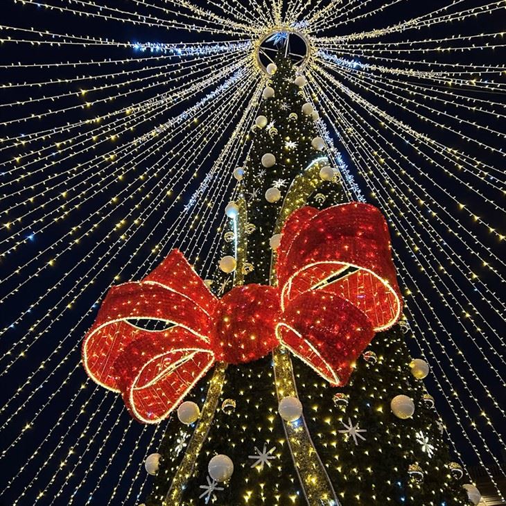 artificial christmas trees with led lights